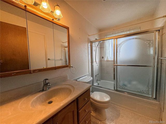 7034 W Roxbury Pl, Littleton, CO 80128