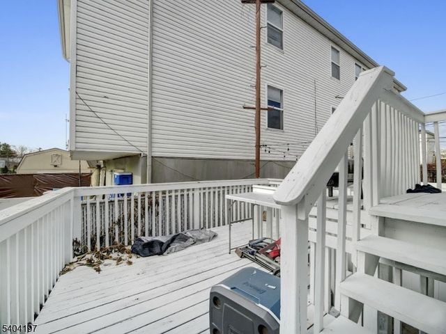 614 12 4Th Ave, Elizabeth City, NJ 07202