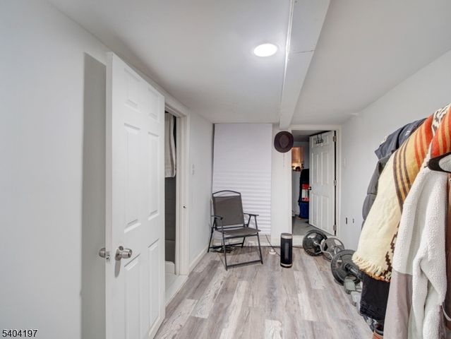 614 12 4Th Ave, Elizabeth City, NJ 07202