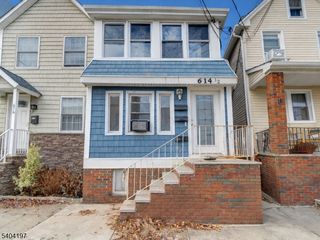 614 12 4Th Ave, Elizabeth City, NJ 07202