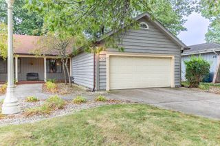 25 Woodhollow Drive, Schererville, IN 46375