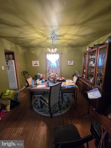 1090 HIGHLAND AVE, Abington, PA 19001