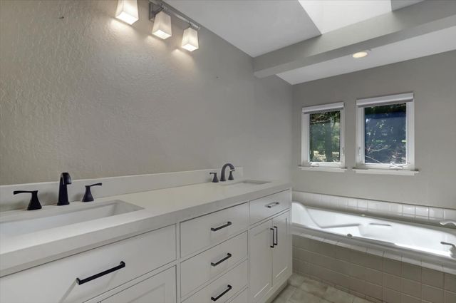 14708 Echo Ridge Dr, Nevada City, CA 95959