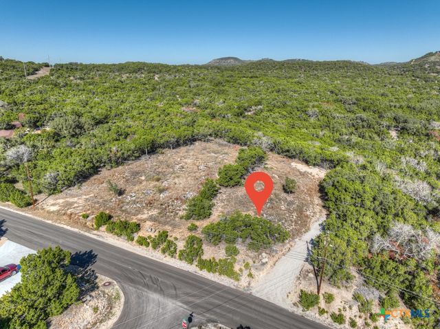 911 Flaman Road, Canyon Lake, TX 78133
