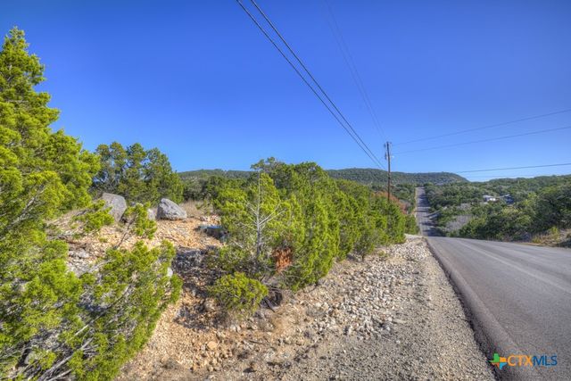 911 Flaman Road, Canyon Lake, TX 78133