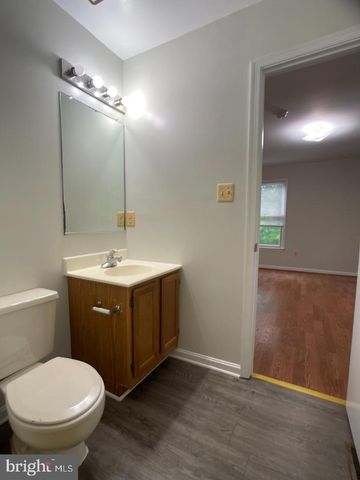 8729 36TH AVE, College Park, MD 20740