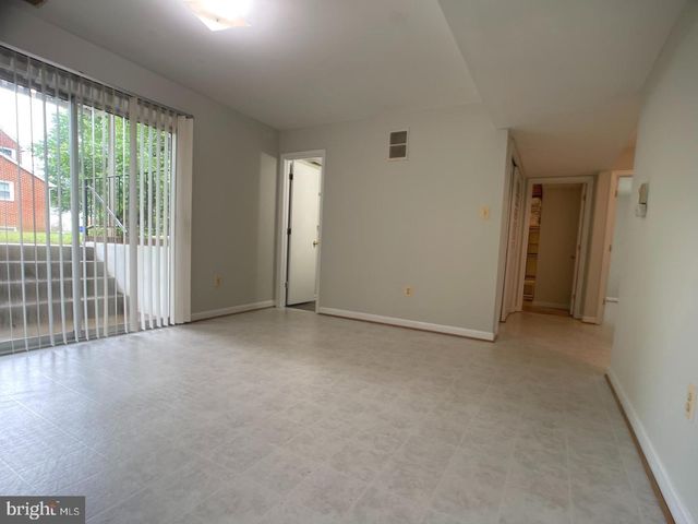 8729 36TH AVE, College Park, MD 20740