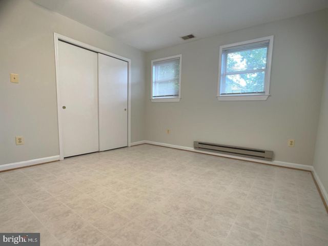 8729 36TH AVE, College Park, MD 20740