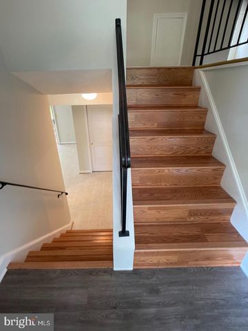 8729 36TH AVE, College Park, MD 20740