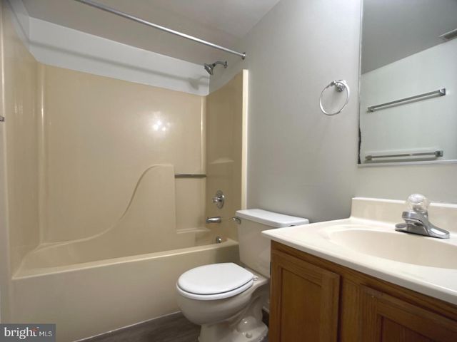 8729 36TH AVE, College Park, MD 20740