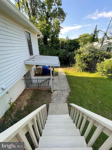 8729 36TH AVE, College Park, MD 20740