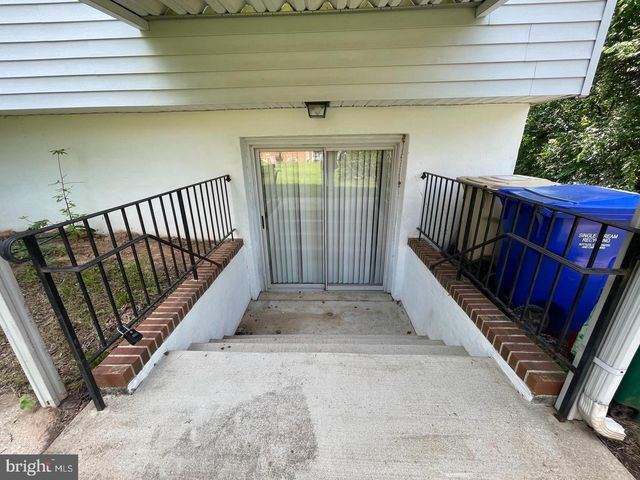 8729 36TH AVE, College Park, MD 20740