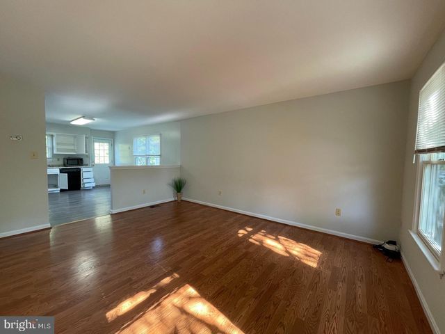 8729 36TH AVE, College Park, MD 20740