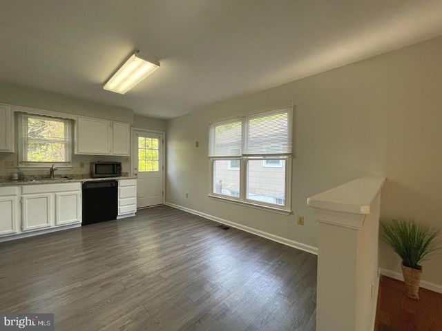 8729 36TH AVE, College Park, MD 20740