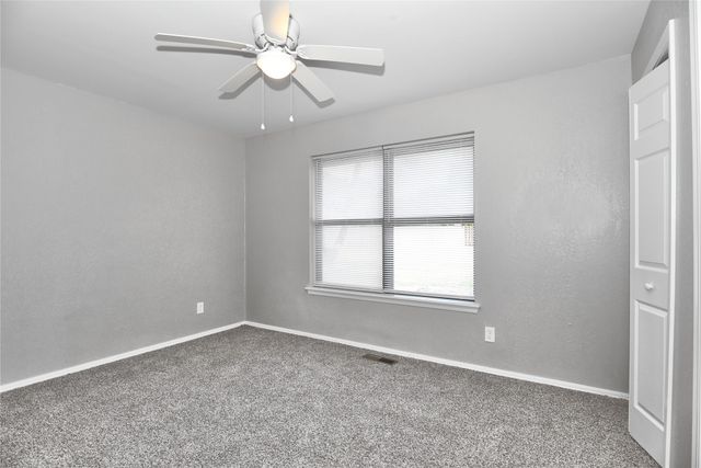 9402 S 69th East Avenue, Tulsa, OK 74133