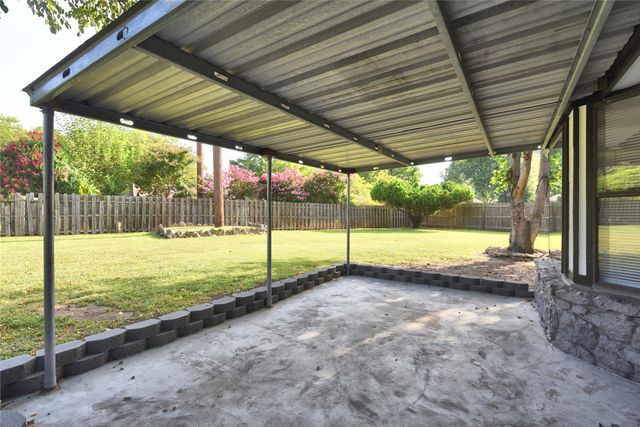 9402 S 69th East Avenue, Tulsa, OK 74133