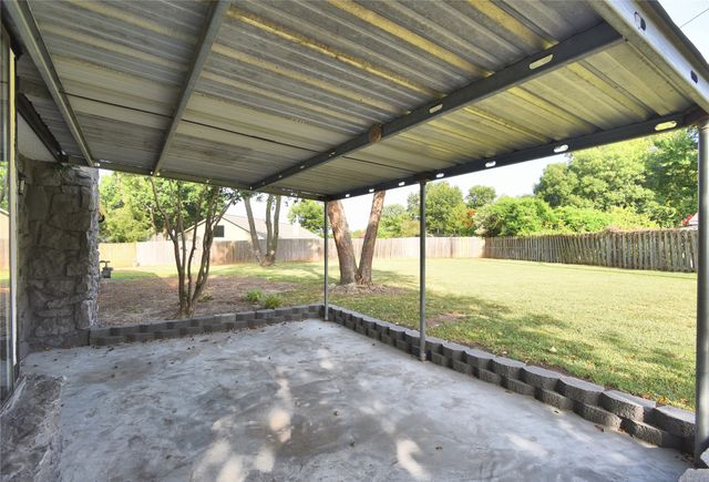 9402 S 69th East Avenue, Tulsa, OK 74133