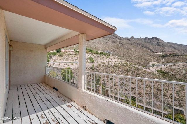 684 MOONDALE Drive, El Paso, TX 79912