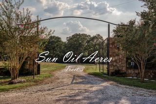 9801 Sun Oil Rd, Brenham, TX 77833