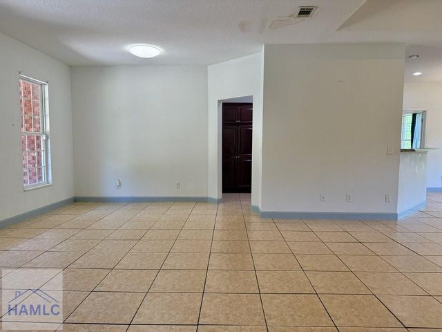 43 Razorback Road, Hinesville, GA 31313