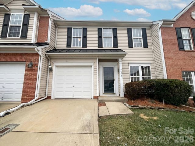7892 Mariners Pointe Circle, Denver, NC 28037