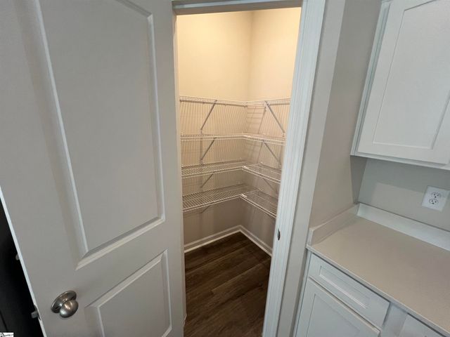 726 Camperdown Way, Spartanburg, SC 29301
