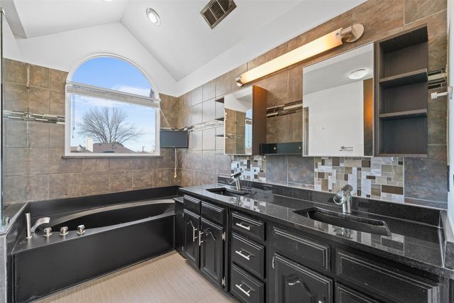 2044 Hillshire Drive, Lewisville, TX 75067