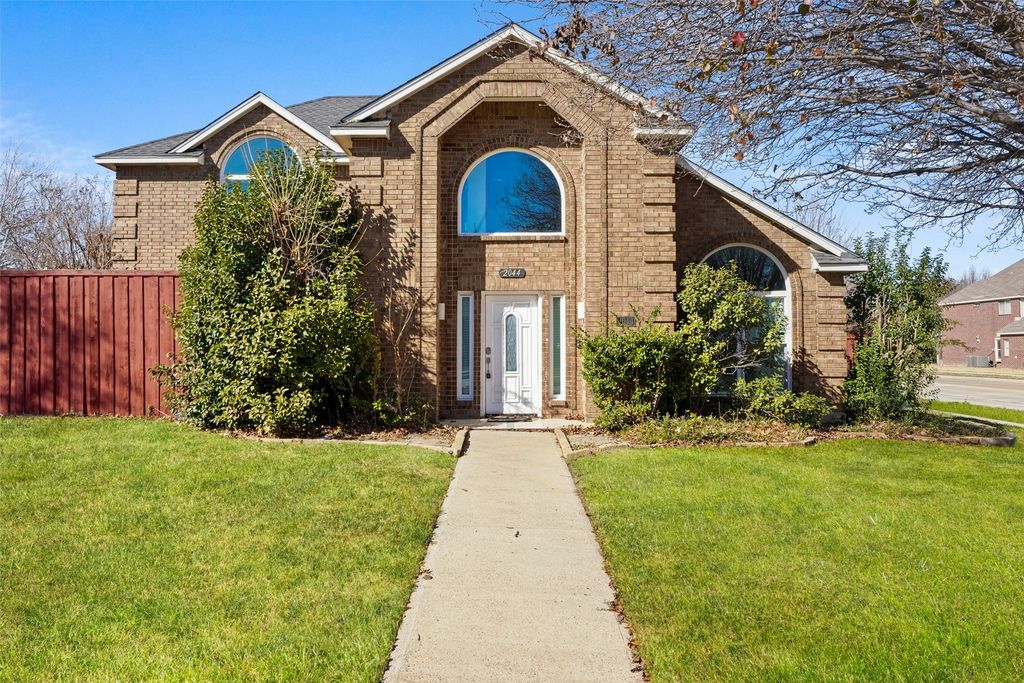 2044 Hillshire Drive, Lewisville, TX 75067