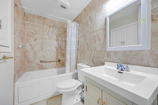 2605 S Indiana Avenue 403, Chicago, IL 60616