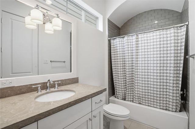 4734 Aftonshire Drive, Houston, TX 77027