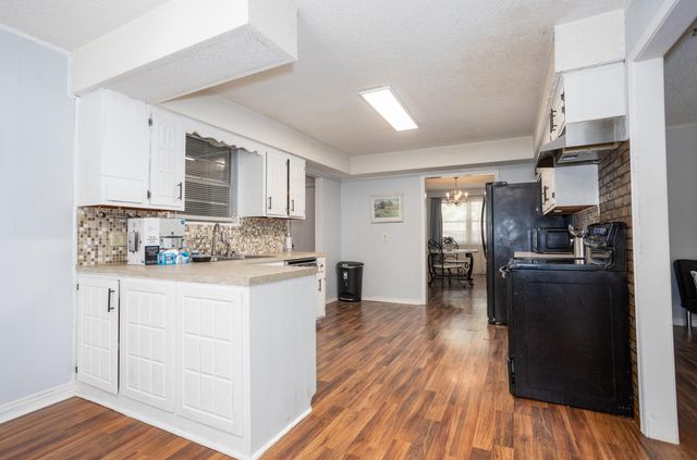 708 S Pine Avenue, Republic, MO 65738