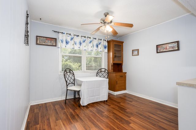 708 S Pine Avenue, Republic, MO 65738