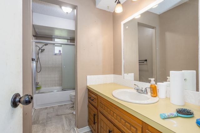 708 S Pine Avenue, Republic, MO 65738