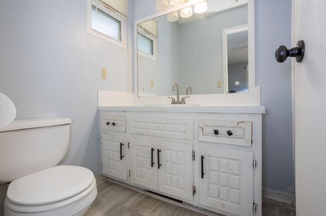 708 S Pine Avenue, Republic, MO 65738