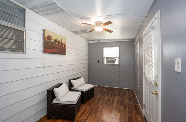 708 S Pine Avenue, Republic, MO 65738