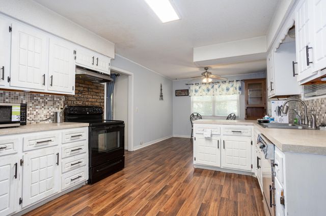 708 S Pine Avenue, Republic, MO 65738