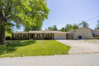 708 S Pine Avenue, Republic, MO 65738