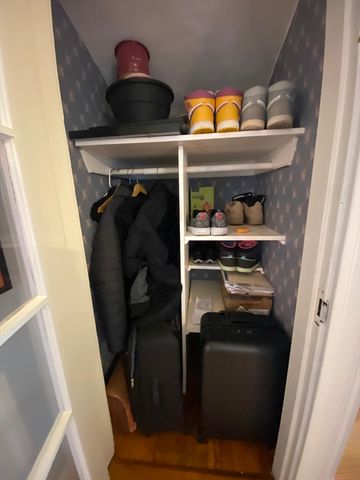 19 Upham Ave 1, Boston, MA 02125