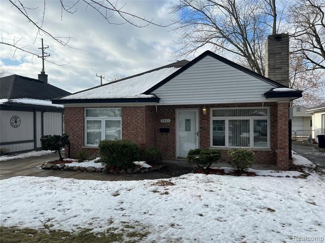 7411 N Vernon Street, Dearborn Heights, MI 48127