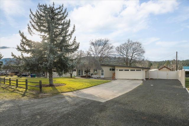 2108 S Balfour Blvd, Spokane Valley, WA 99206