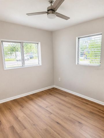 714 GOVERNORS AVENUE, Orlando, FL 32808