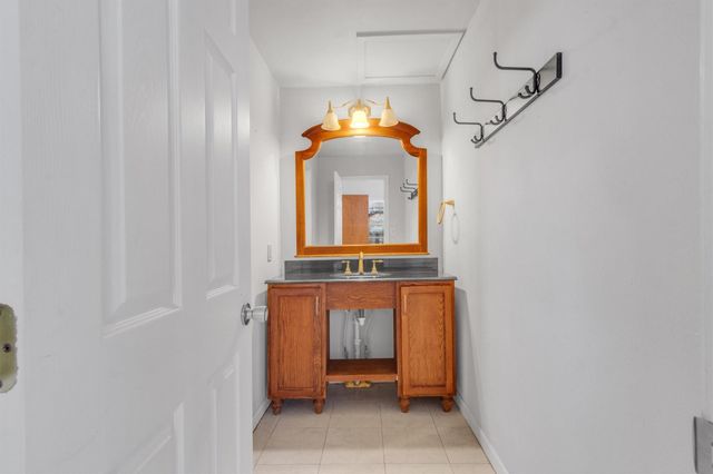 309 Bois D Arc ST, Lockhart, TX 78644