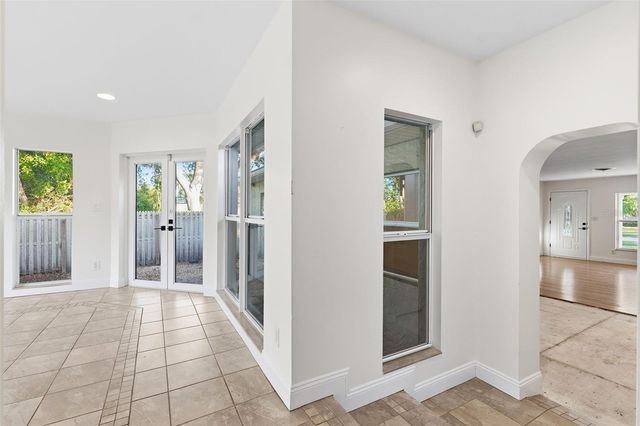 218 CATALAN BOULEVARD NE, St Petersburg, FL 33704