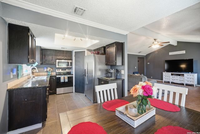 9538 New World, San Antonio, TX 78239