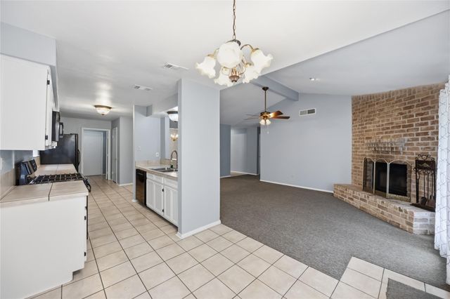 2907 W Greens Road, Houston, TX 77067