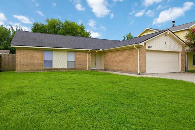 2907 W Greens Road, Houston, TX 77067