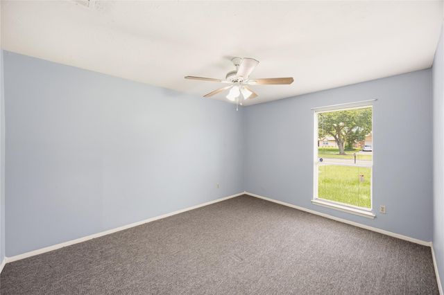 2907 W Greens Road, Houston, TX 77067