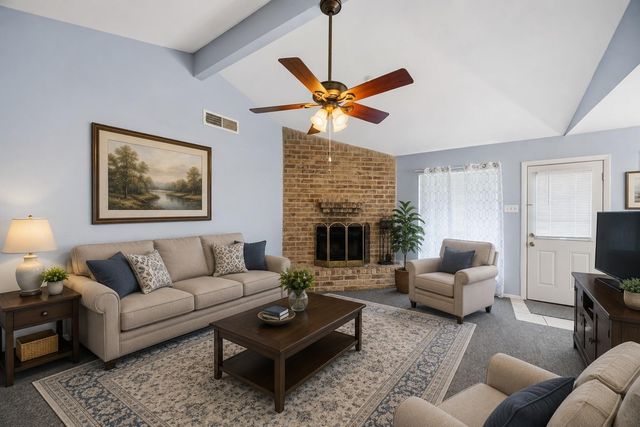 2907 W Greens Road, Houston, TX 77067
