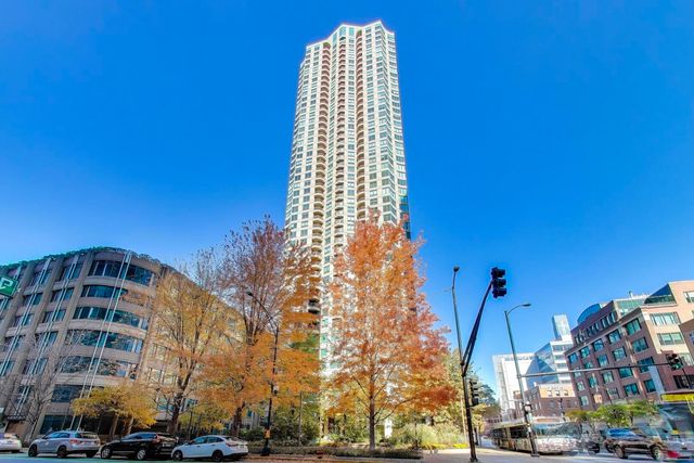 400 N LASALLE Street 1306, Chicago, IL 60654