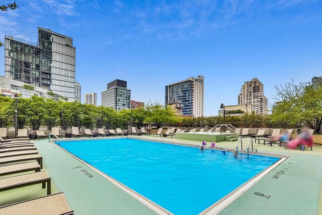 400 N LASALLE Street 1306, Chicago, IL 60654